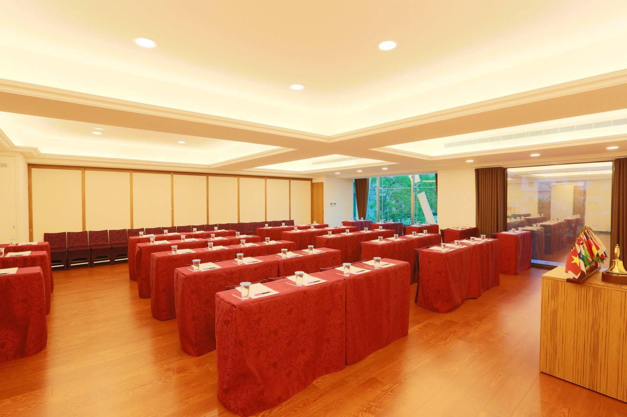Happiness Inn Hotel Xinzhuang Bagian luar foto