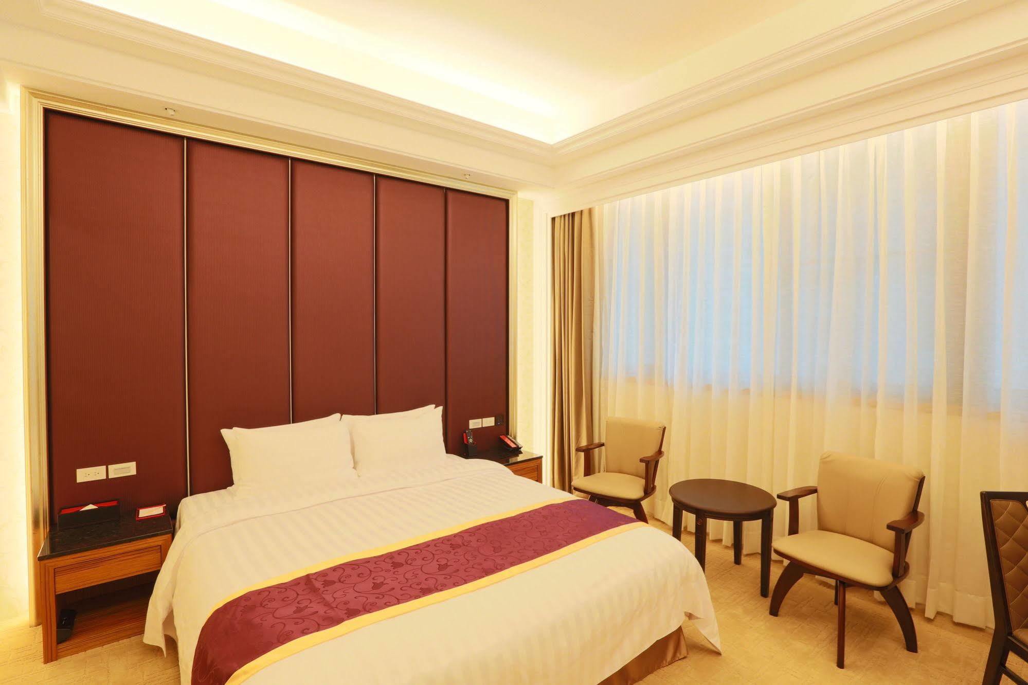Happiness Inn Hotel Xinzhuang Bagian luar foto